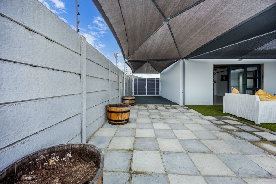 3 Bedroom Property for Sale in Annandale Western Cape